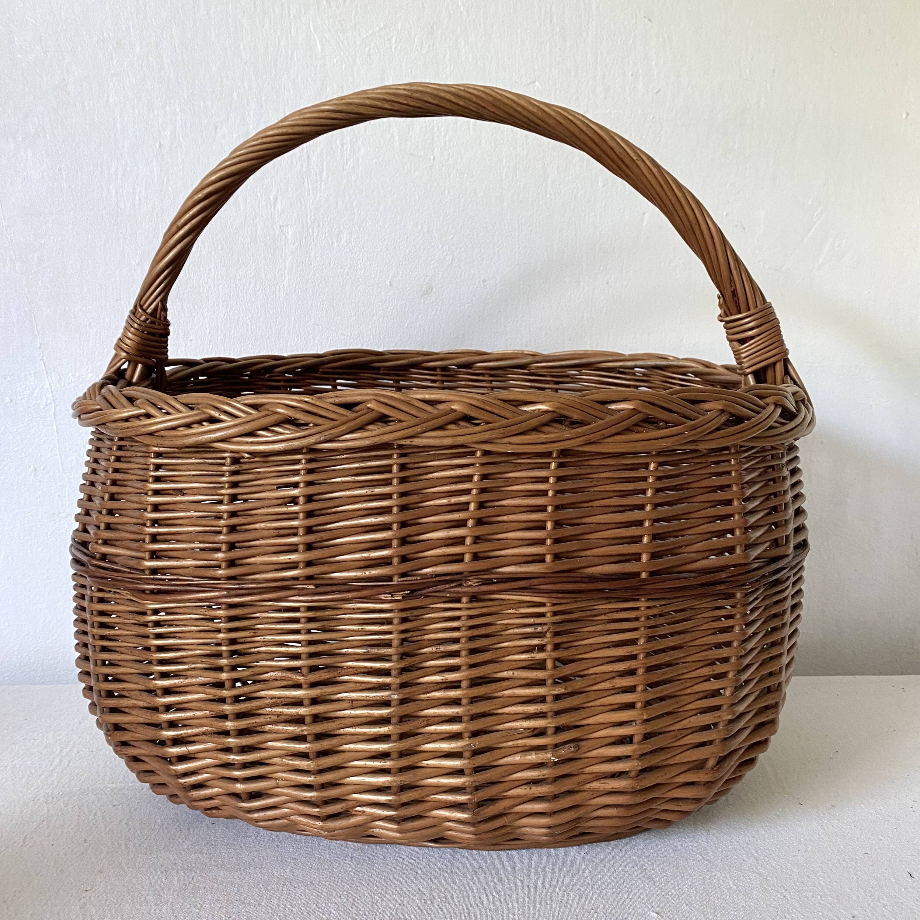 Woven wicker basket