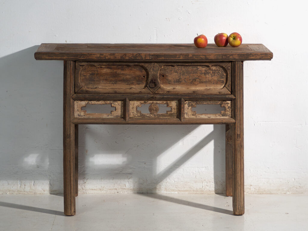 Console ancienne chinoise à entrelacs géométriques – Chine, vers 1900