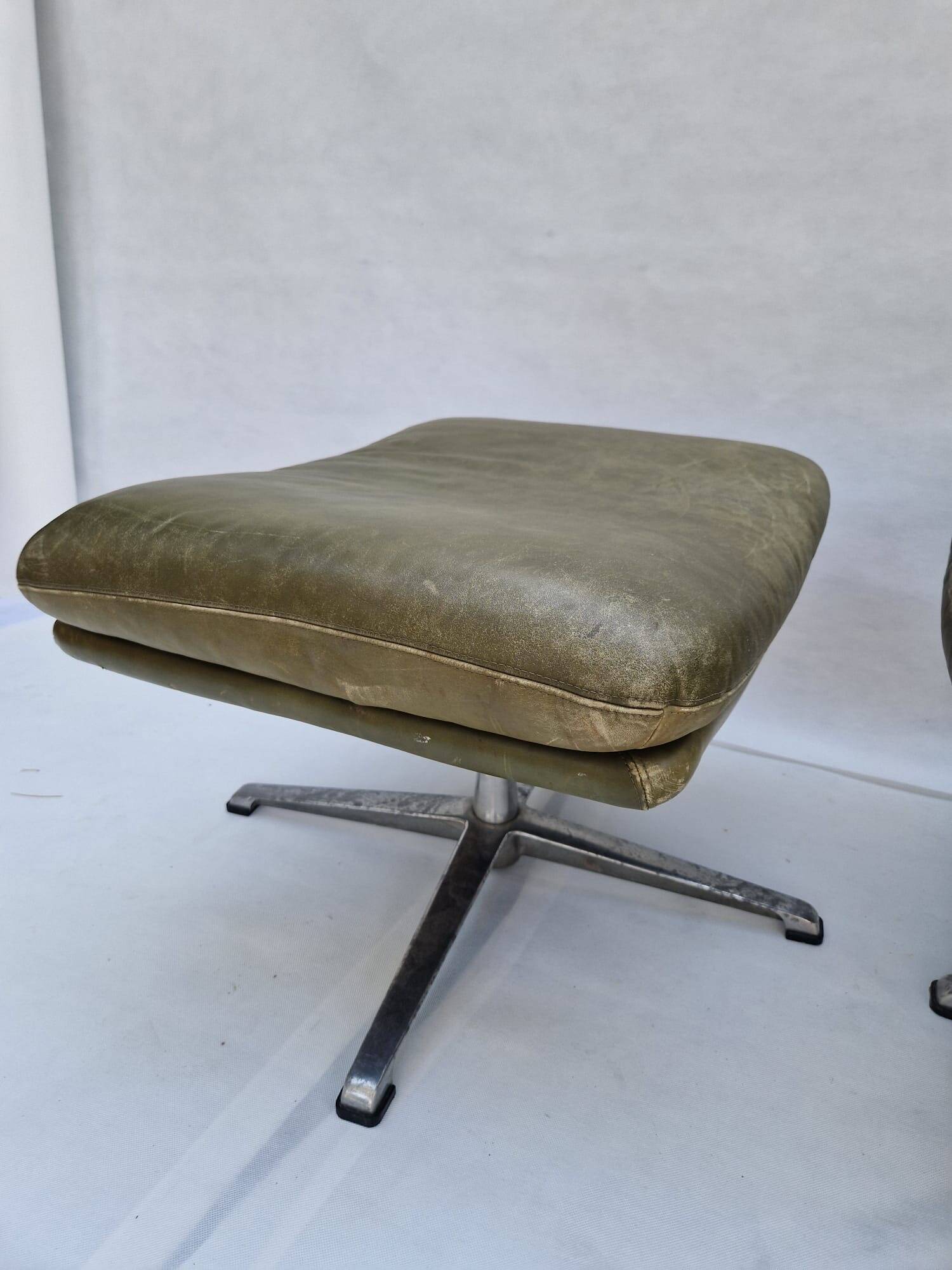 Leather chair with footrest ds-31 – de sede – switzerland – 1960s