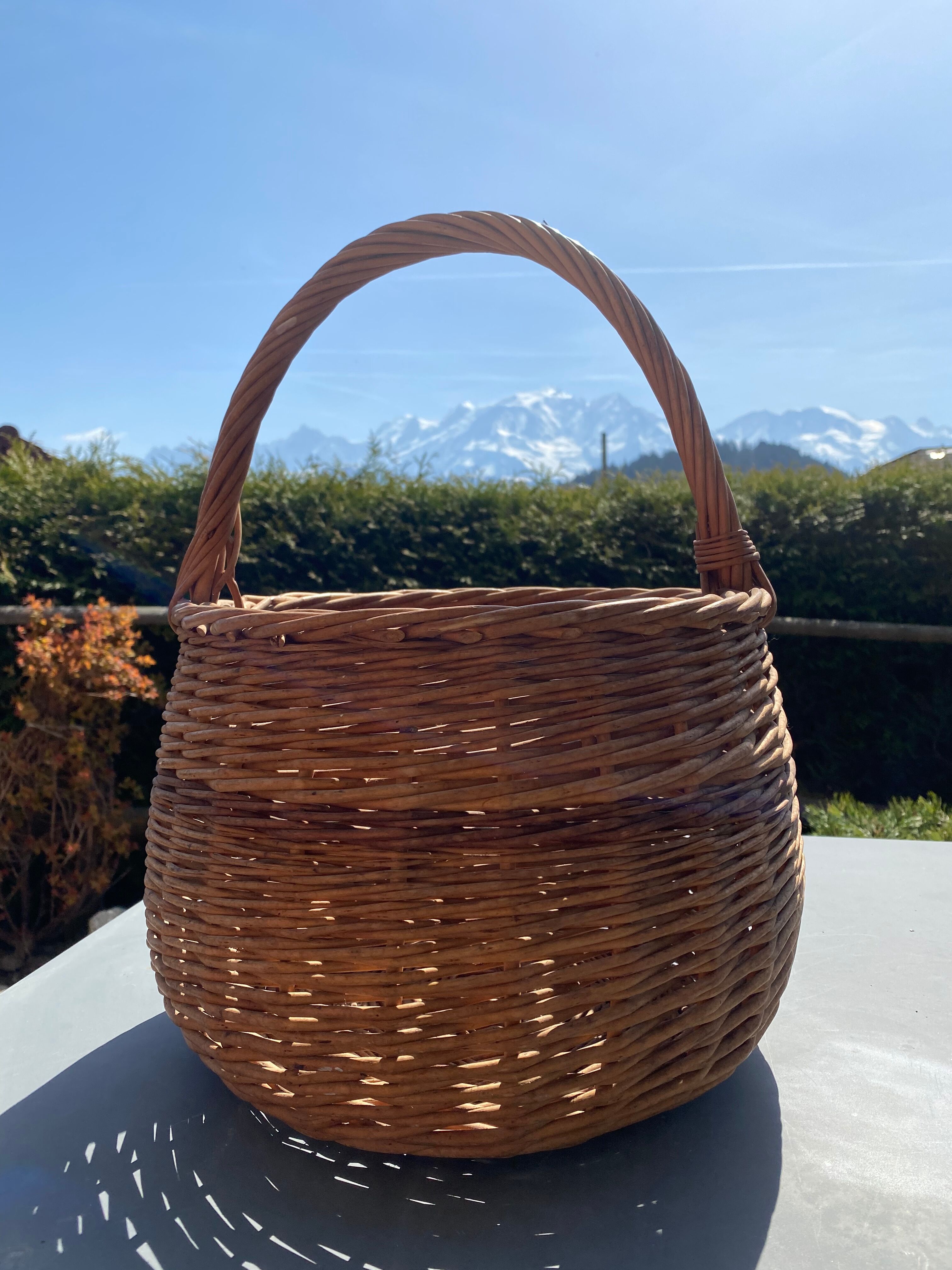 Large round wicker basket
