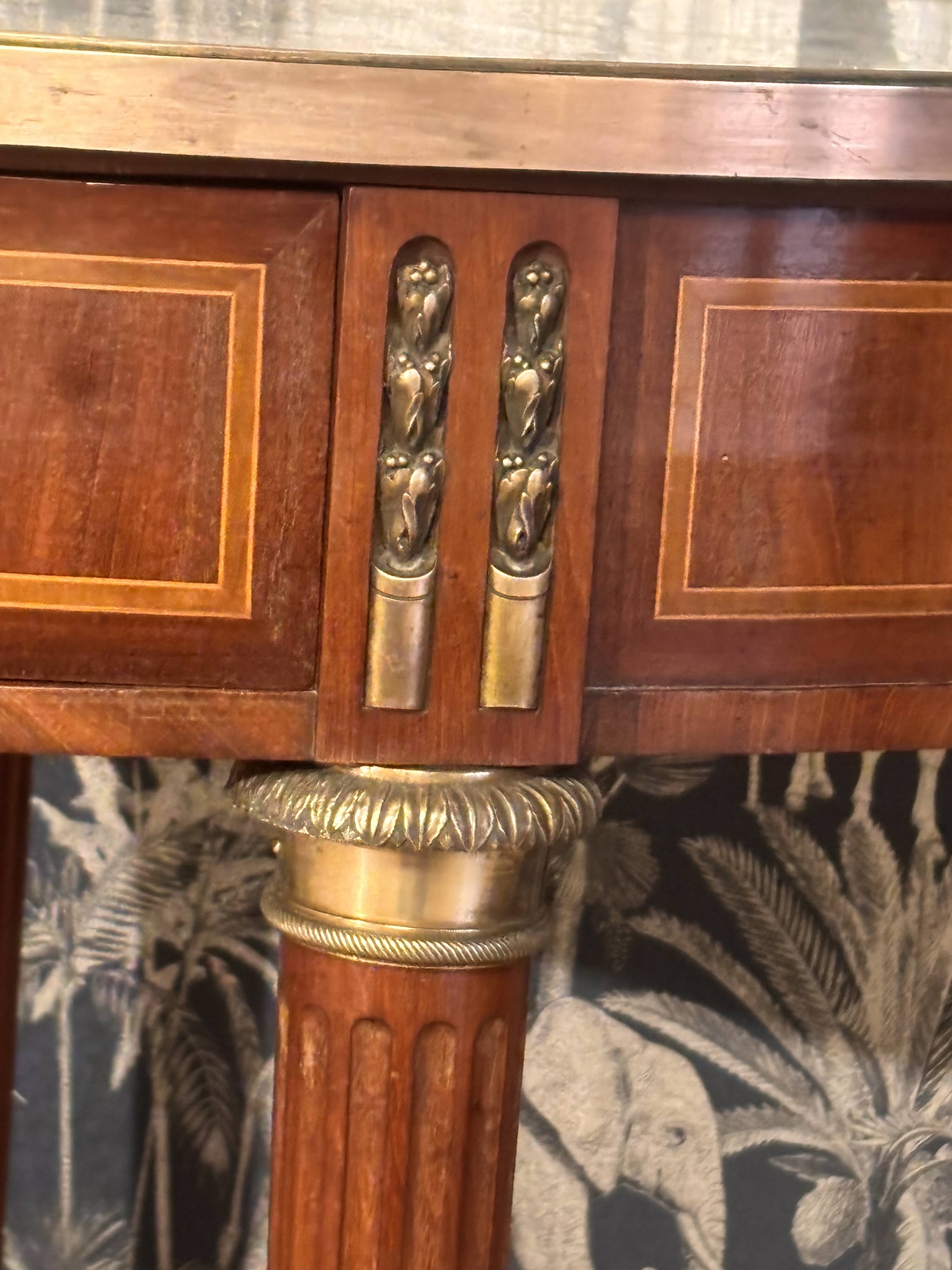 Table de milieu style Louis XVI fin XIX eme