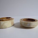 Oval box in white horn and wood