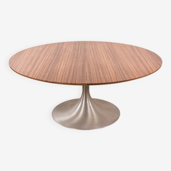 Grande table basse ronde avec pied tulipe en aluminium brossé et zebrano 1960.