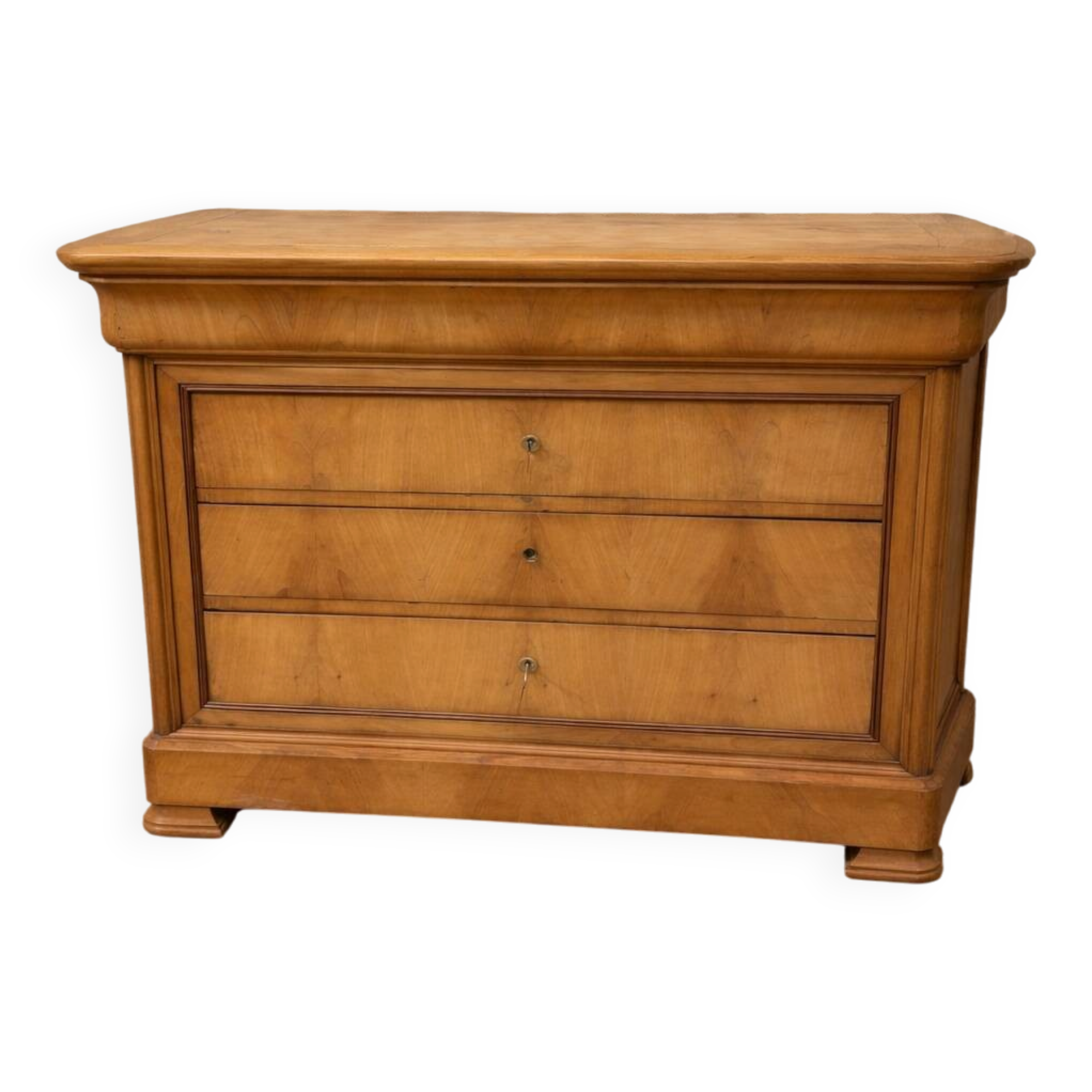 Antique sandblasted chest of drawers – classic style with authentic charm