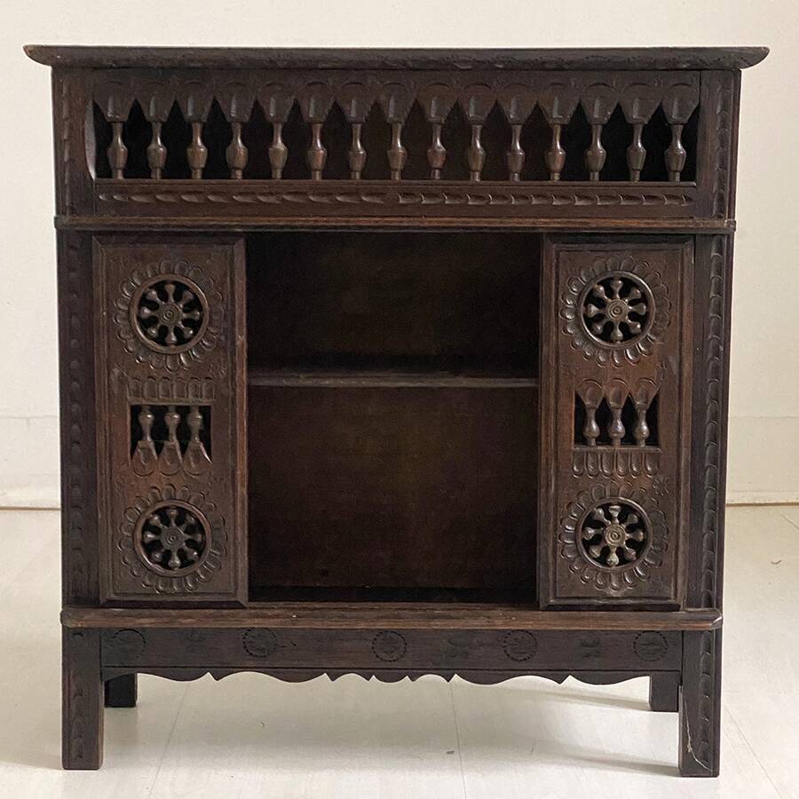 Meuble de maitrise breton 1950