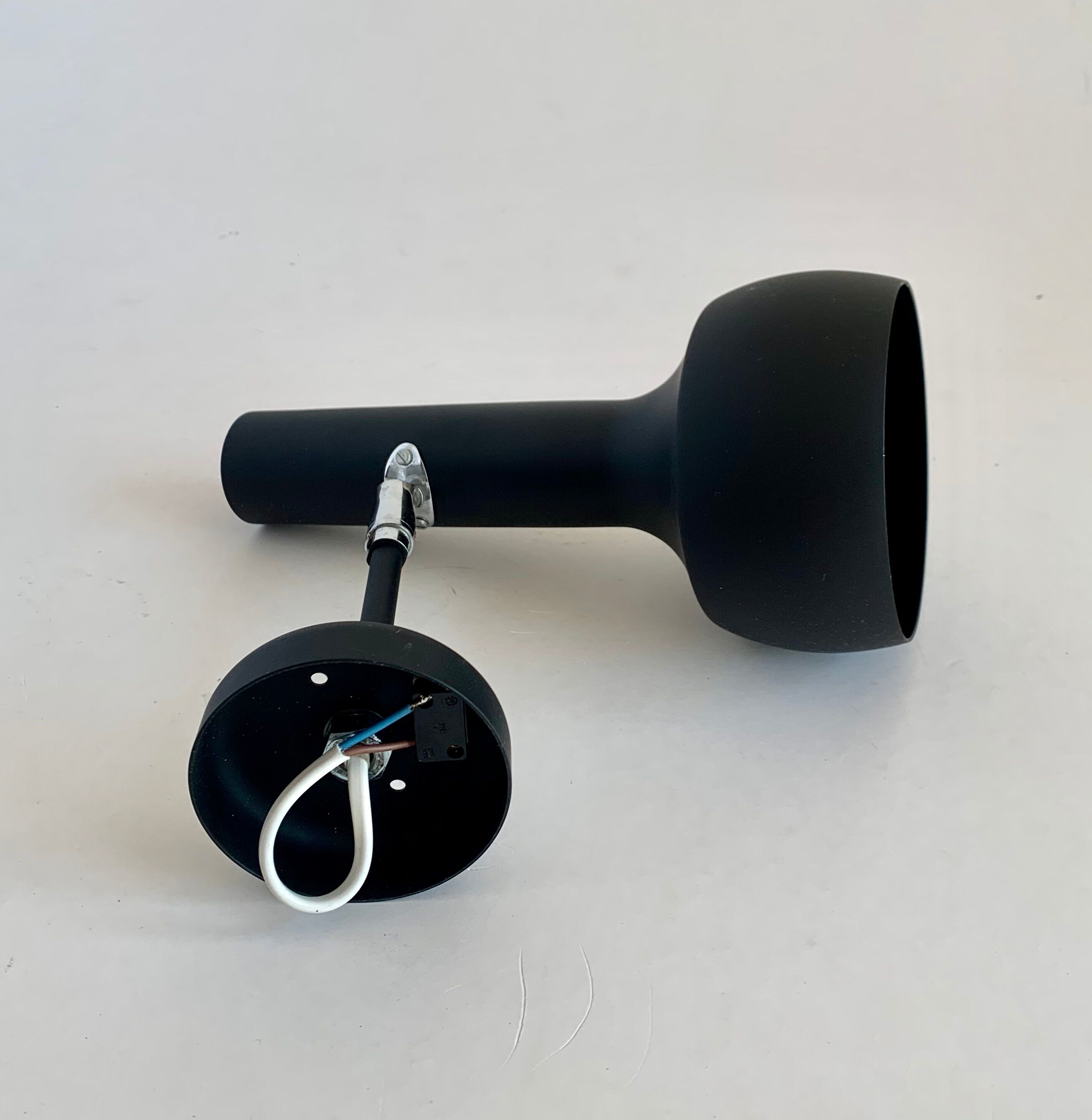 Wall spot light by Swiss International, 1970s