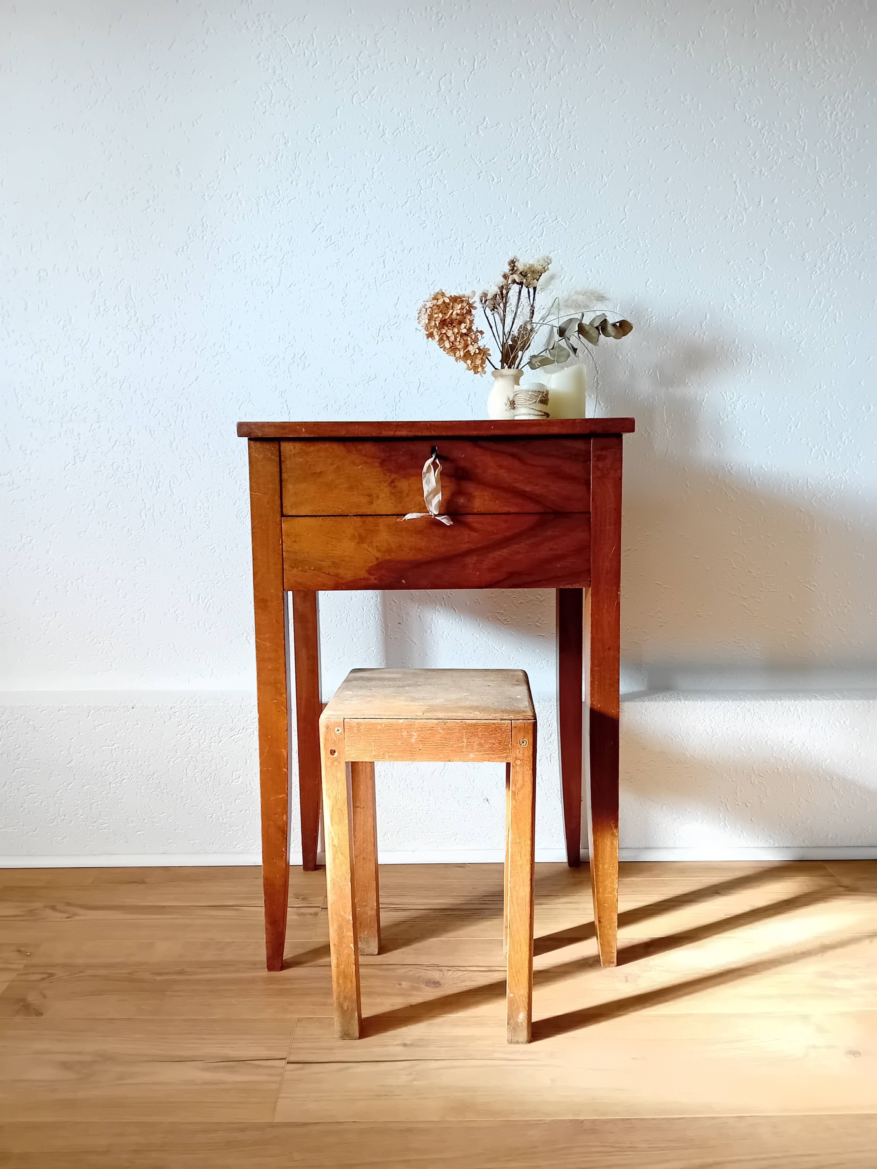 Dressing table