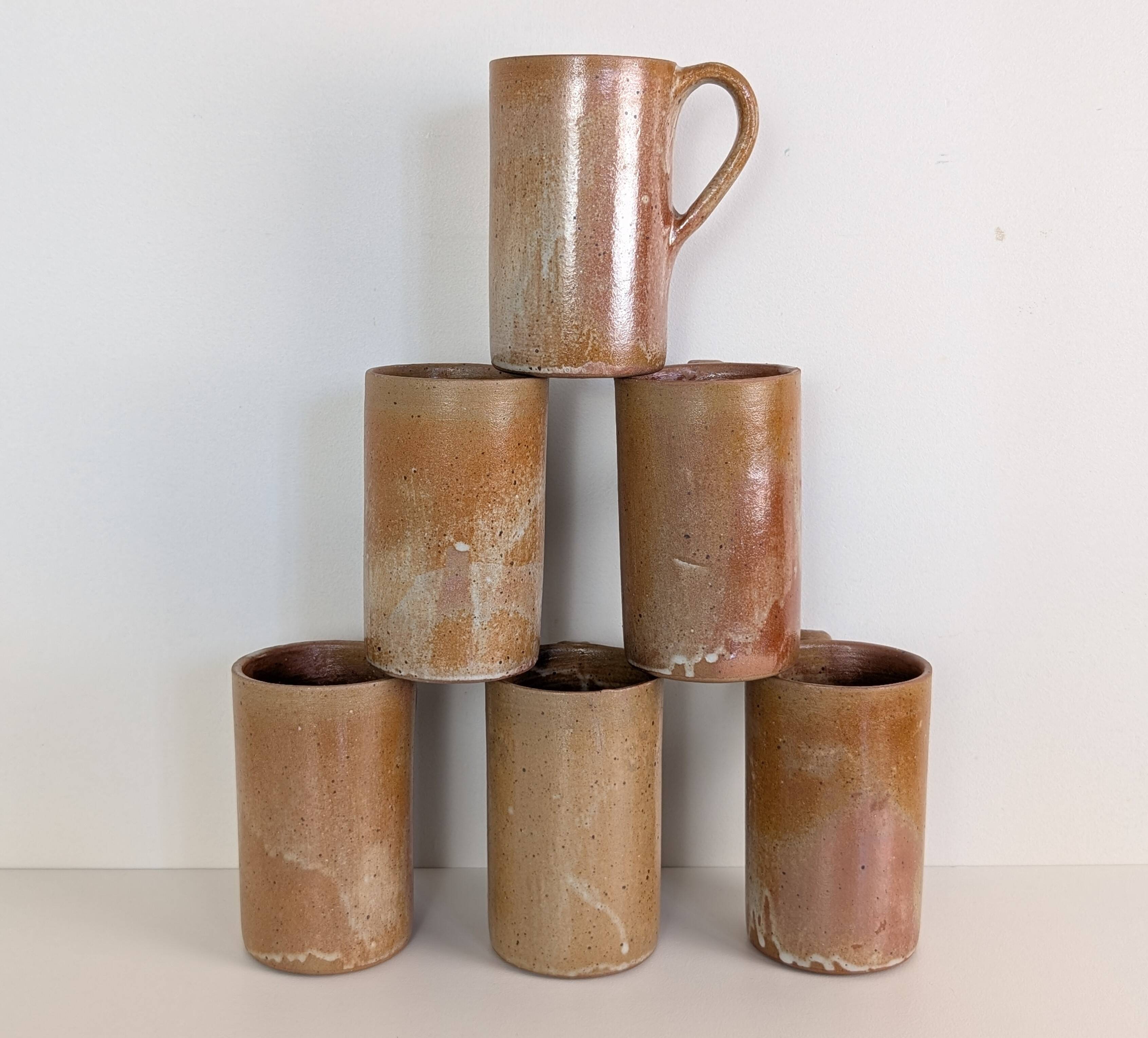 6 enamelled stoneware mugs