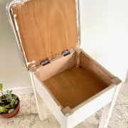 VINTAGE WOOD STOOL CHEST