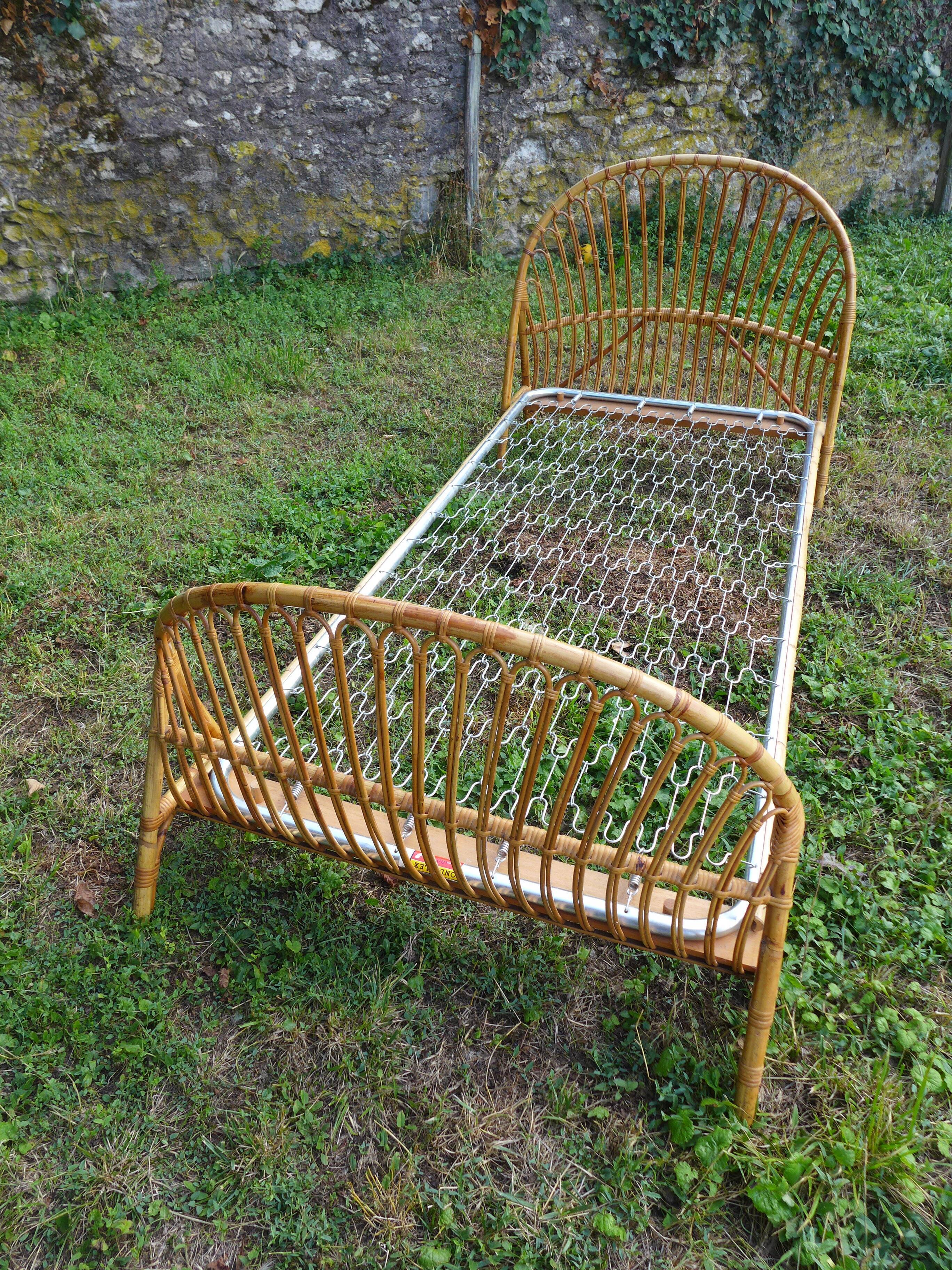 Vintage rattan bed 90X190
