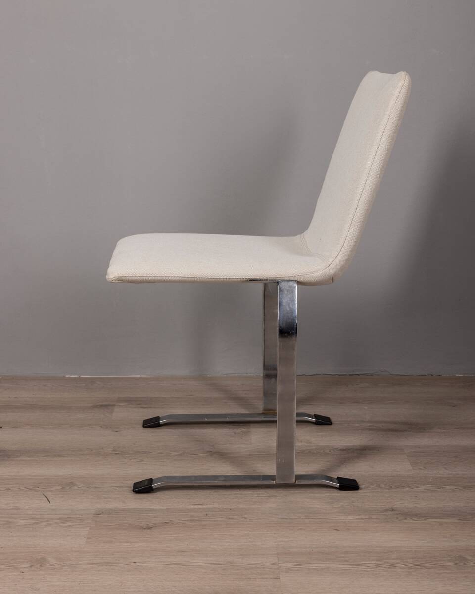 Lot de 6 chaises vintage des années 70 mod. finalement concevoir g. offert pour saporiti