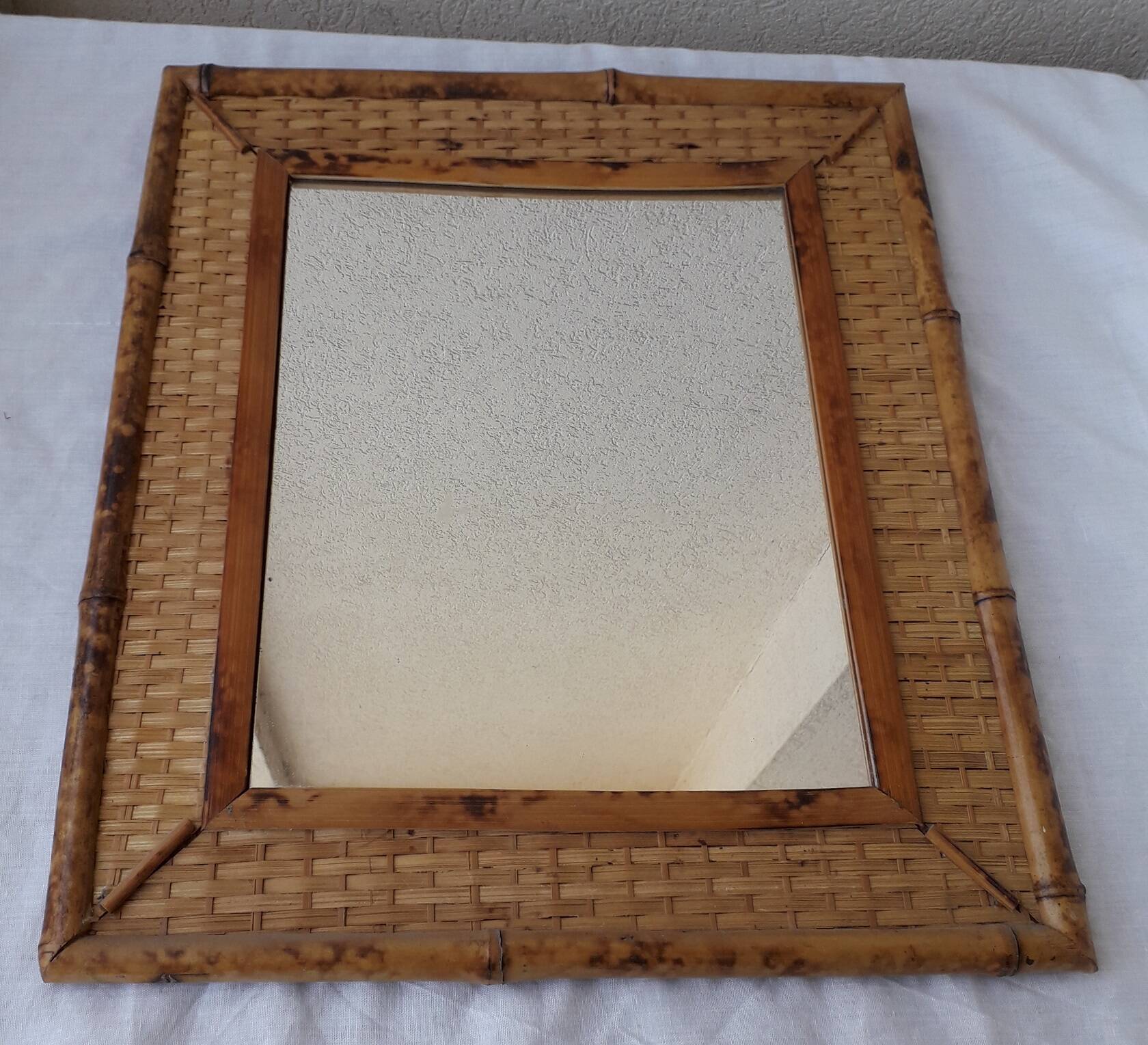 Miroir en rotin