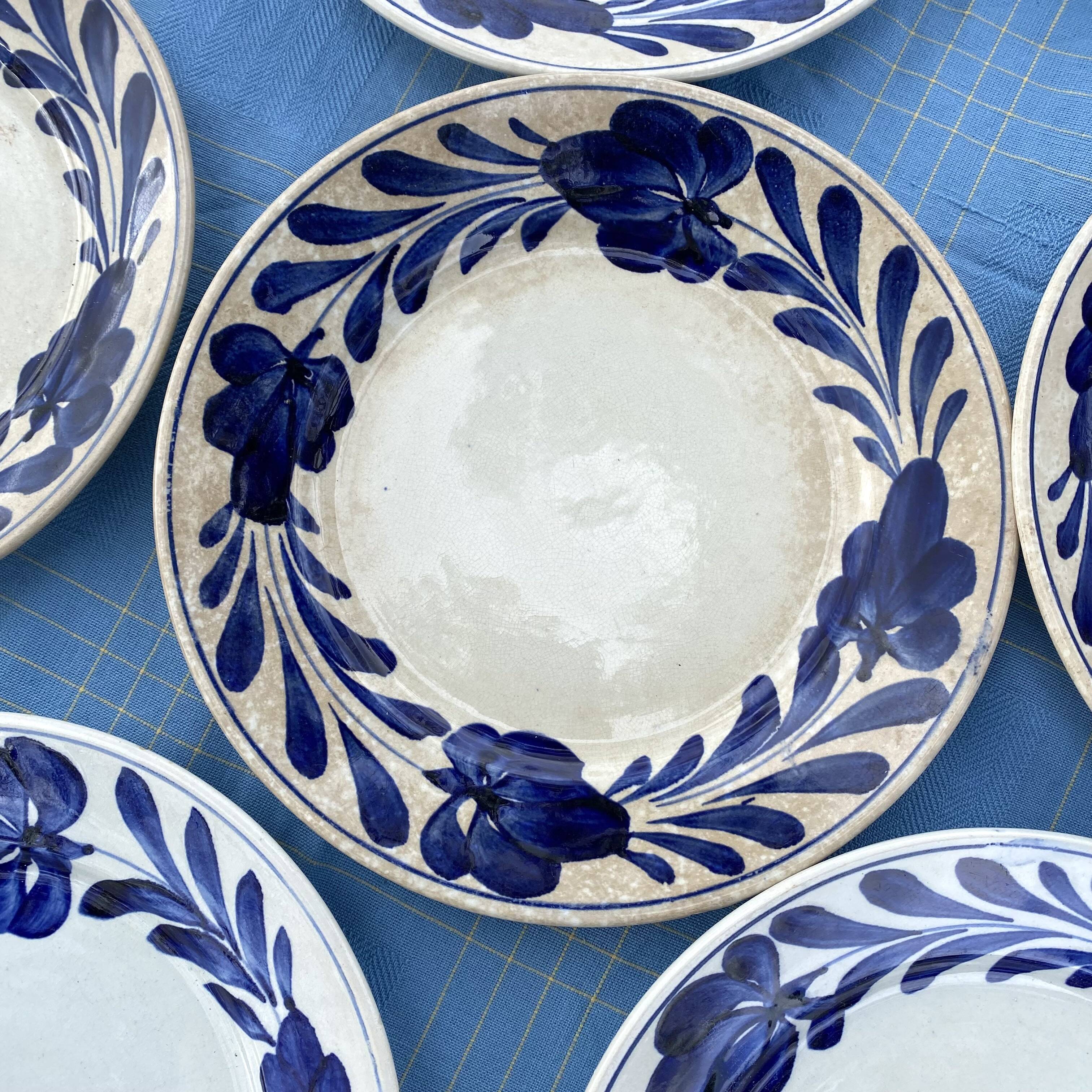 Assiettes à dessert  anciennes Luneville fleurs bleu cobalt