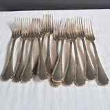 37-piece cutlery set in the liner style
