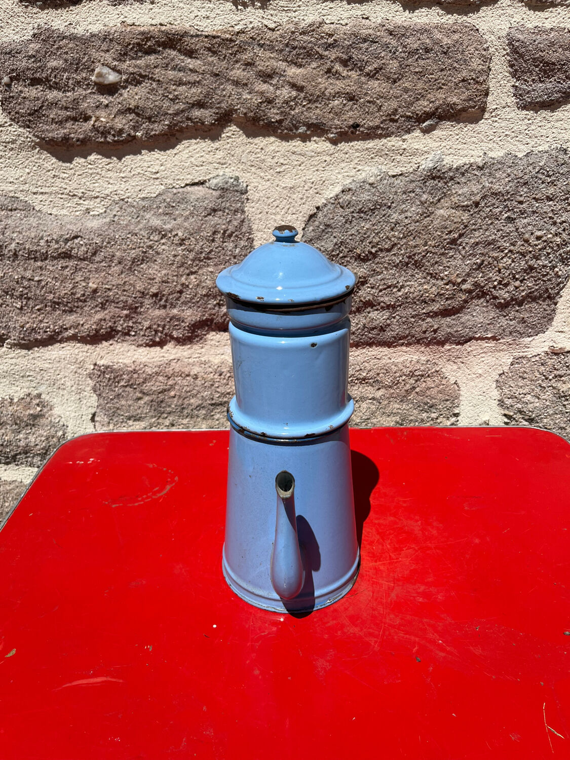 Enamelled coffee maker