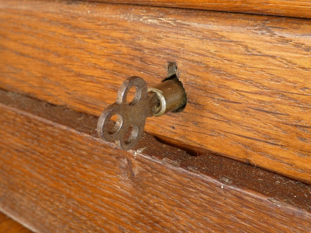 Cabinet administration curtains