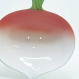 Ceramic radish colander