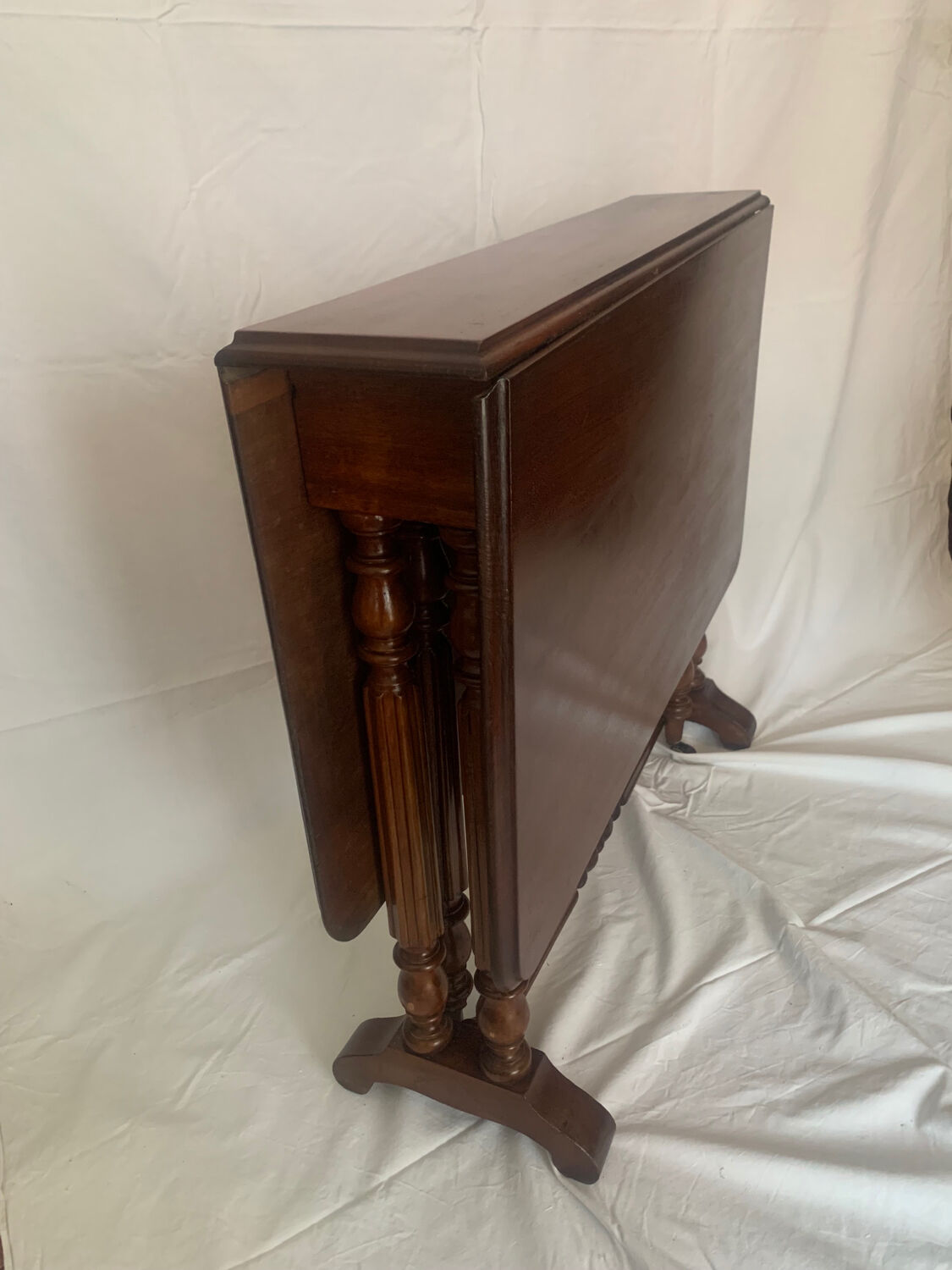 Table d appoint get leg