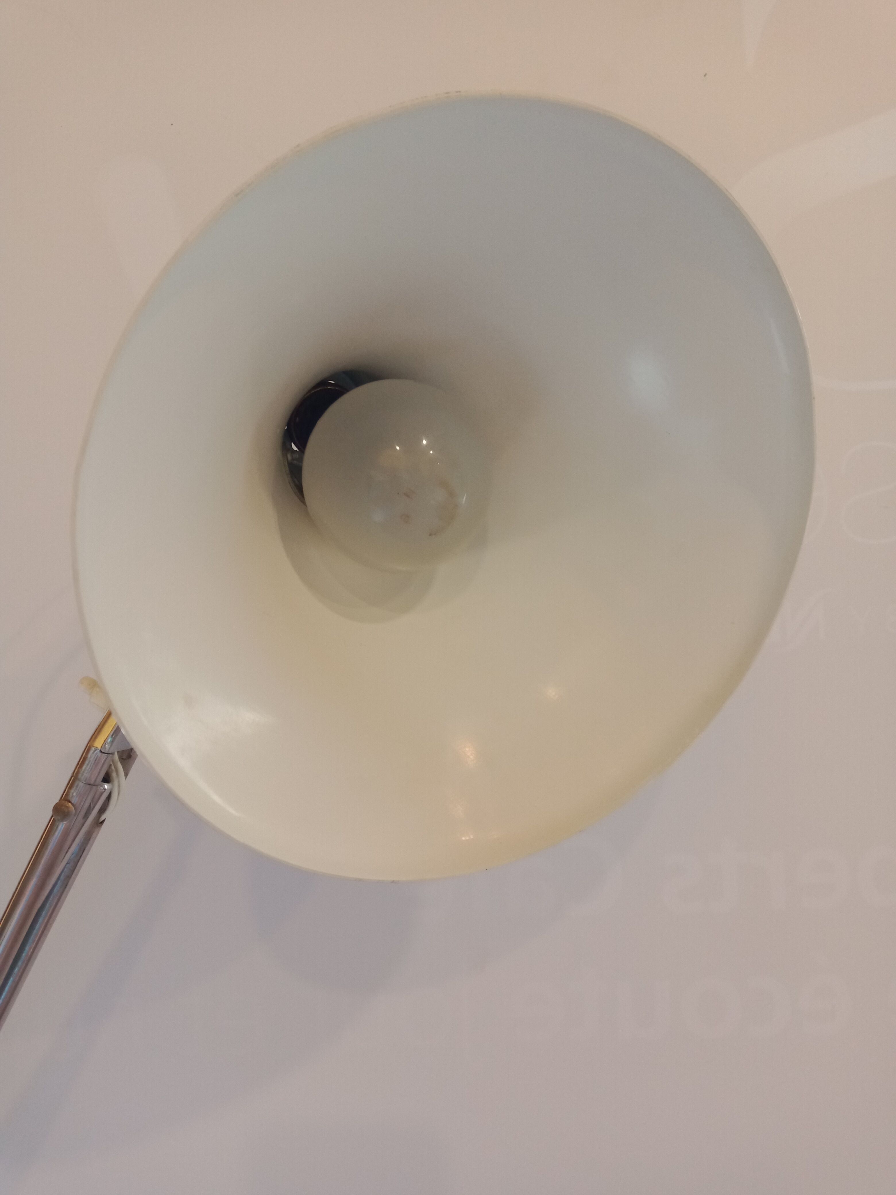 Articulated architect's lamp