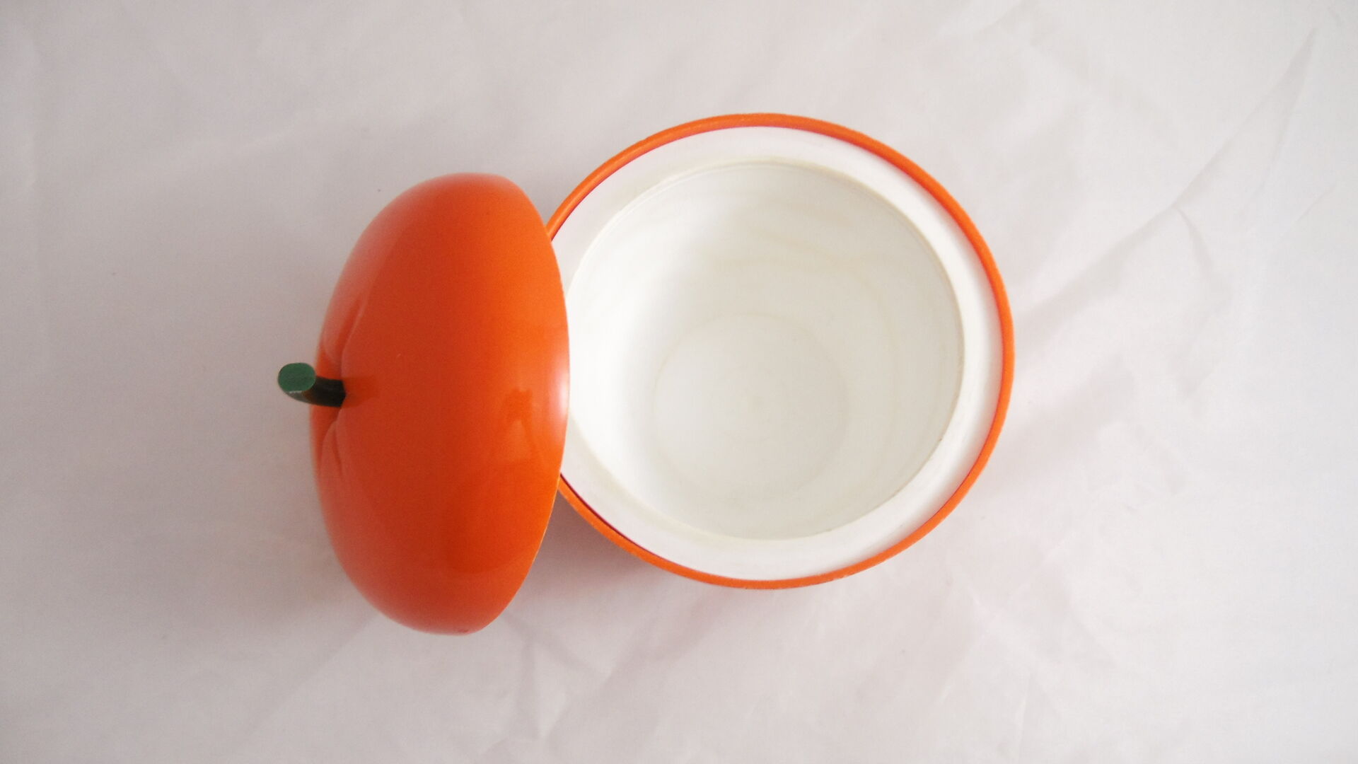 Ice bucket vintage apple orange