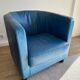 Fauteuil en cuir d'autruche bleu par Gérard Guermonprez
