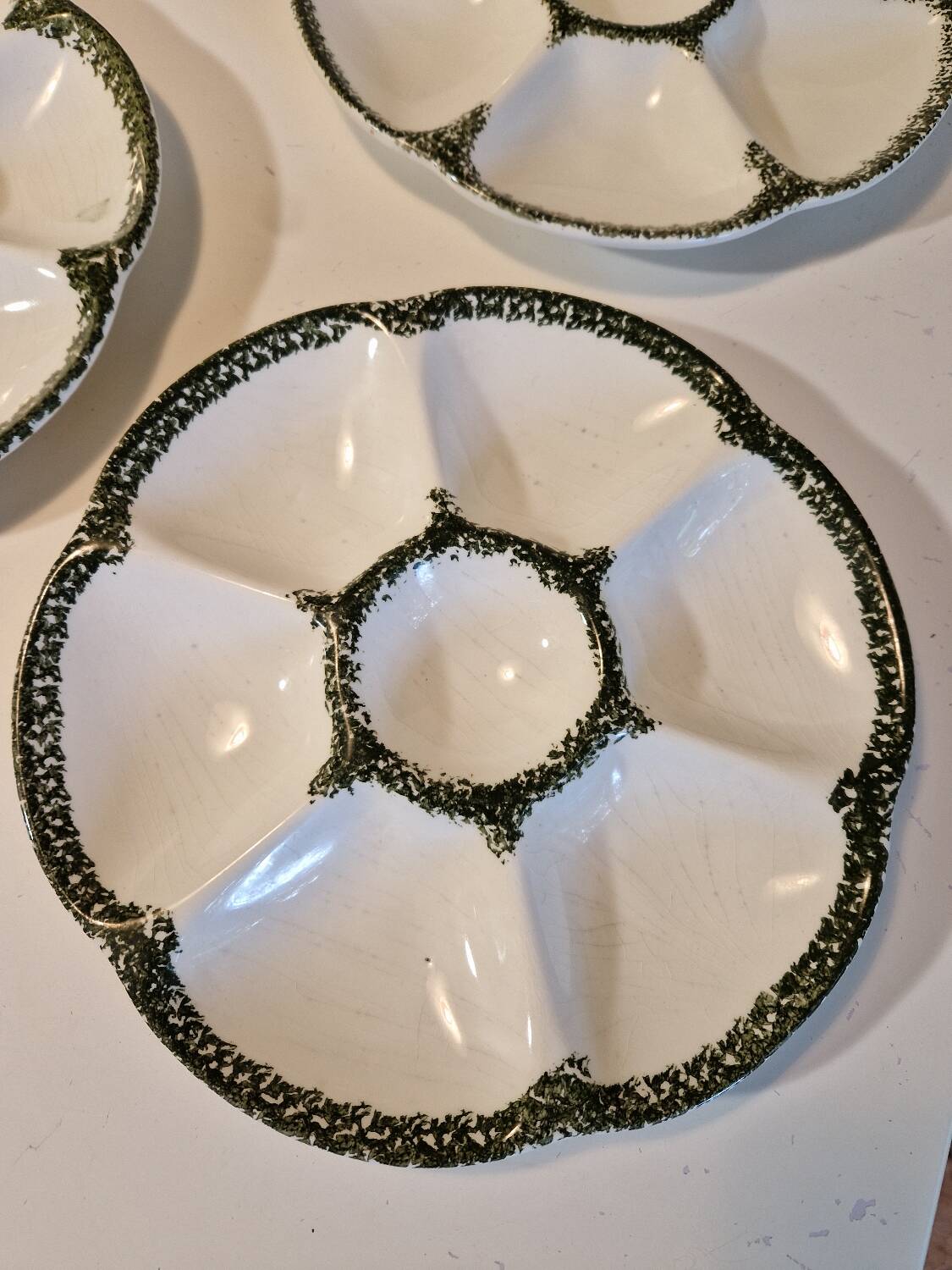 Lot of 8 oyster plates in GIEN France barbotine earthenware stamped