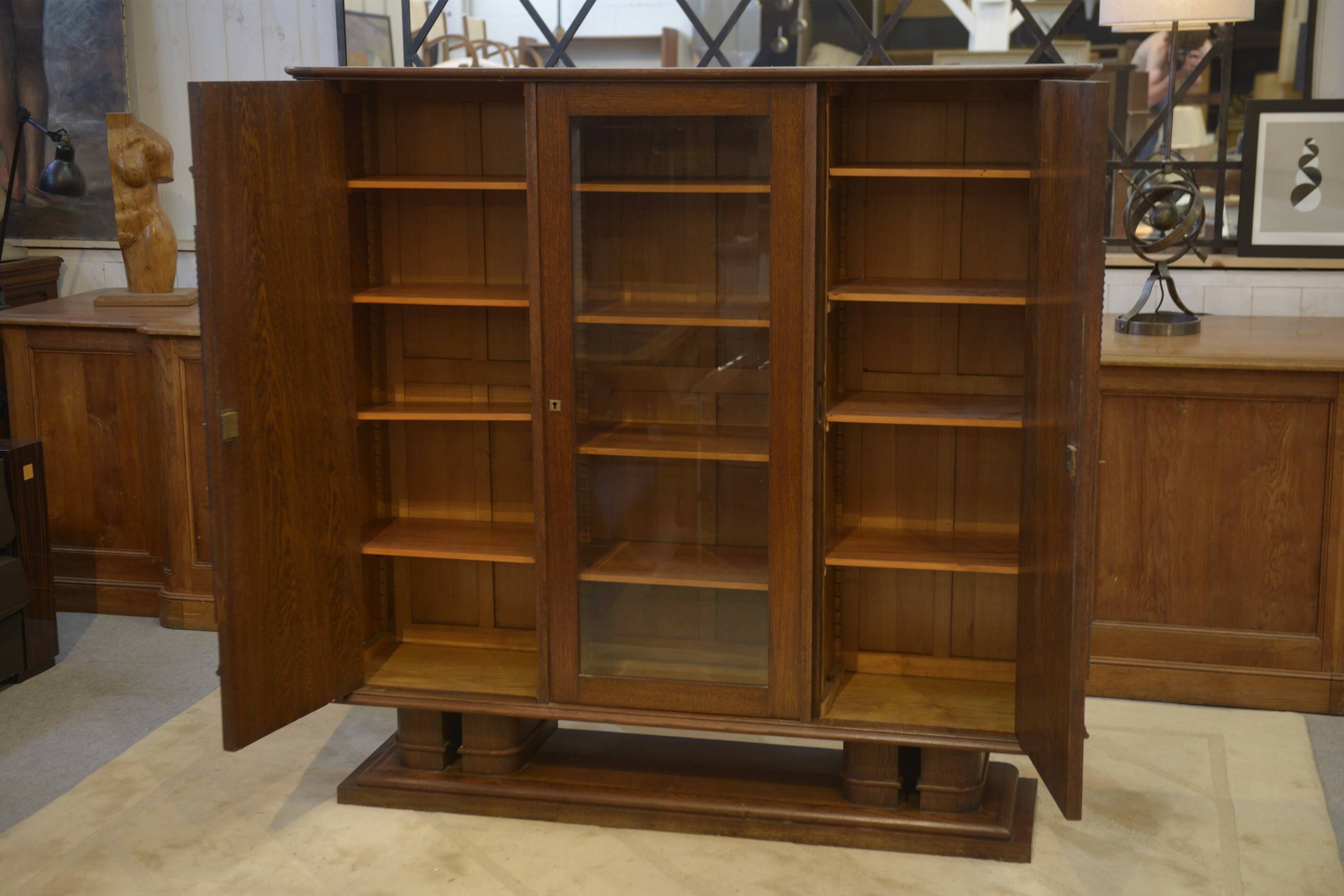 Brutalist display cabinet in oak by Charles Dudouyt, 1940s.