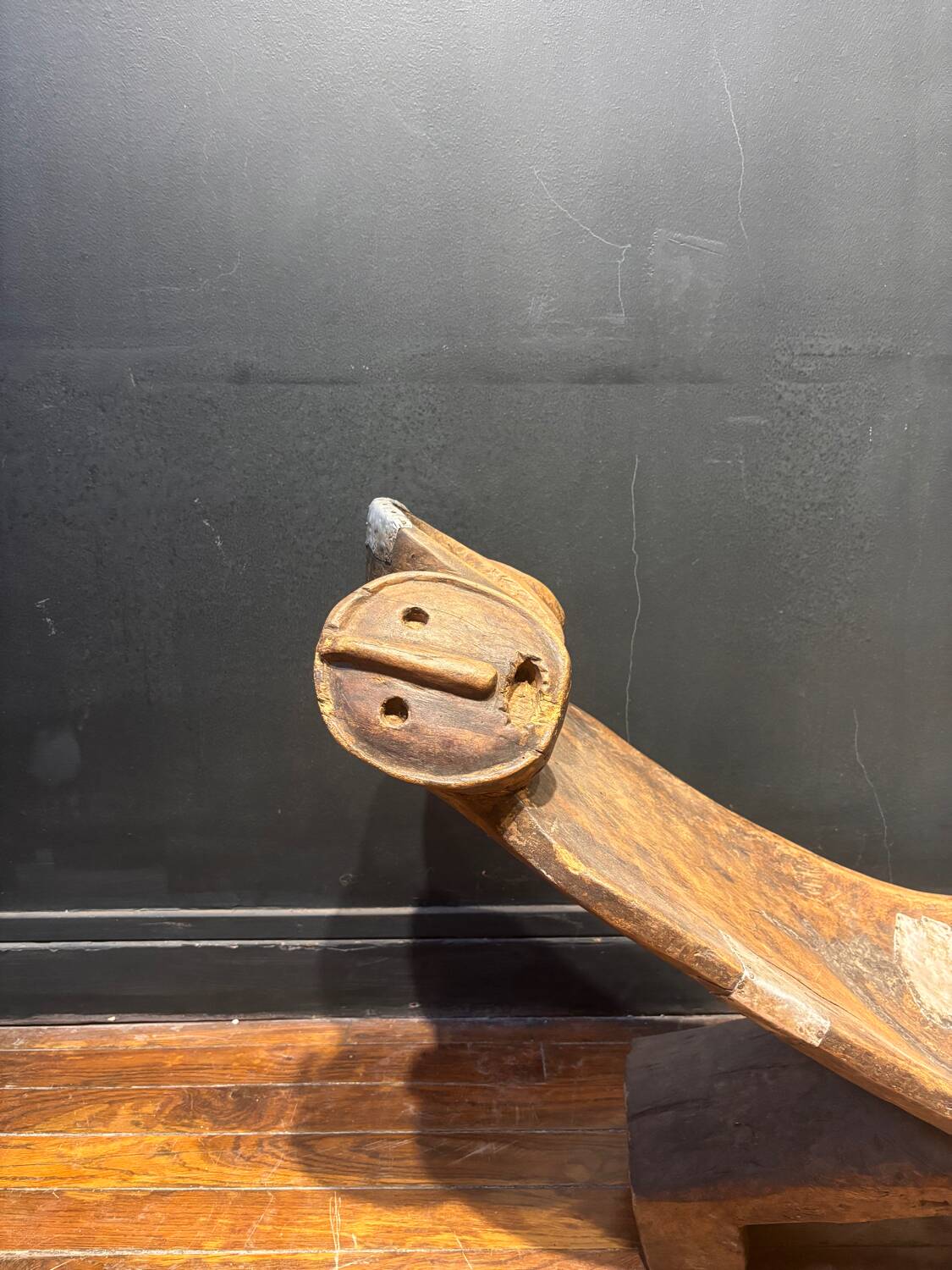 Traditional African wooden seat – Ethnic and historical piece