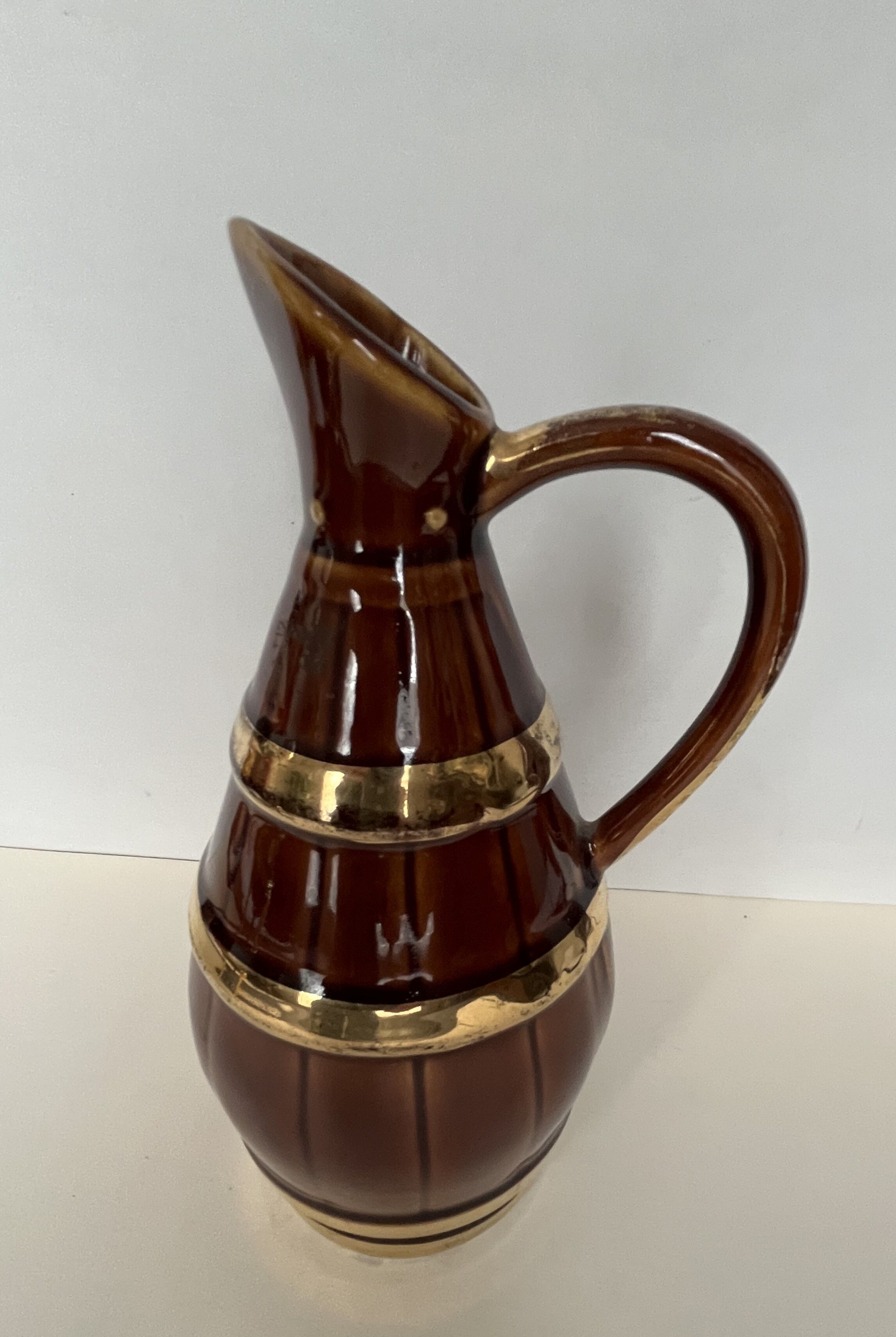 Pichet en céramique vintage