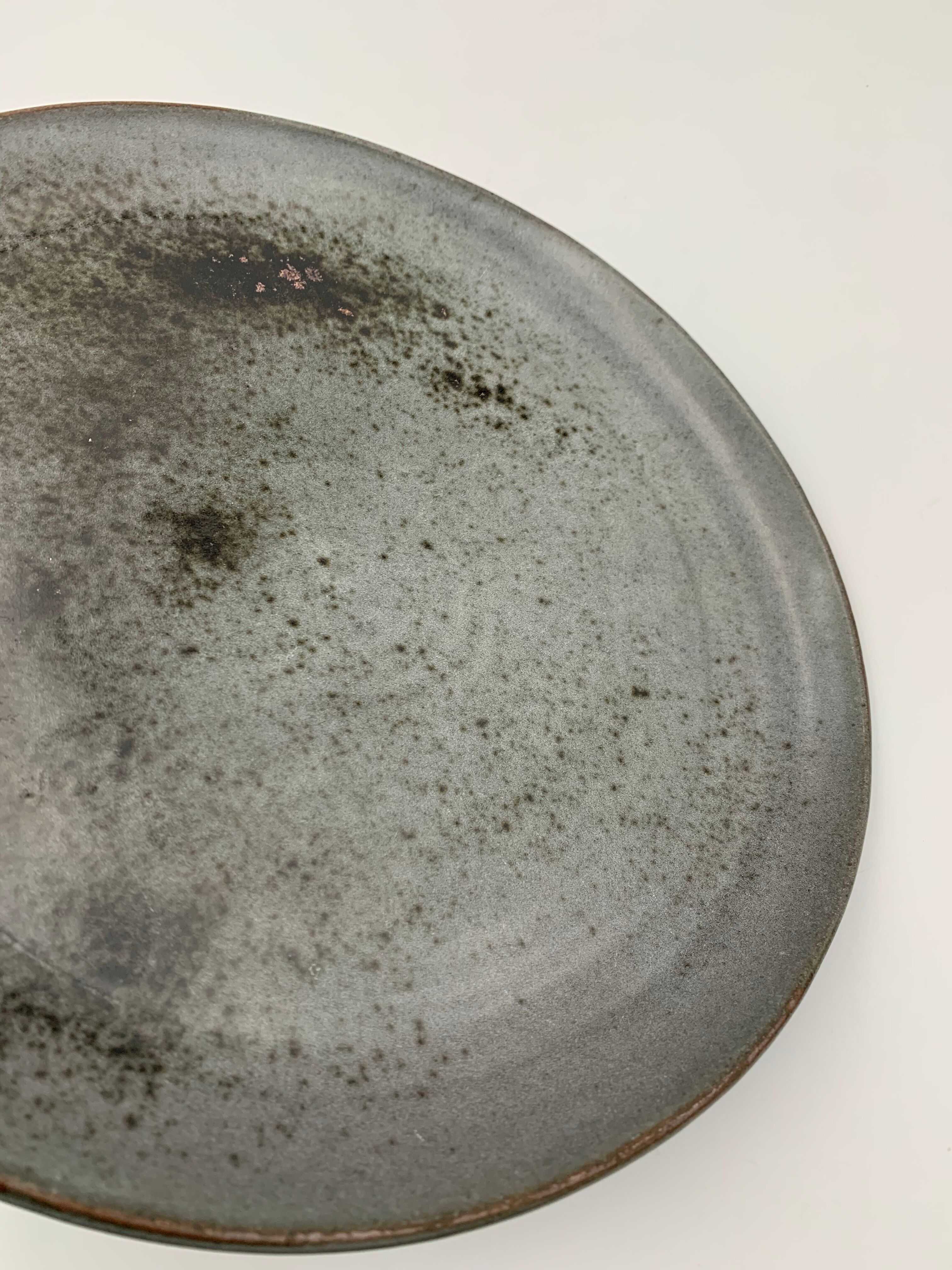 Large vintage round dish Thierry ROBERT, Grès du Loir - 1970s