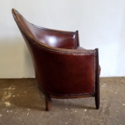 Art deco chair back warhead
