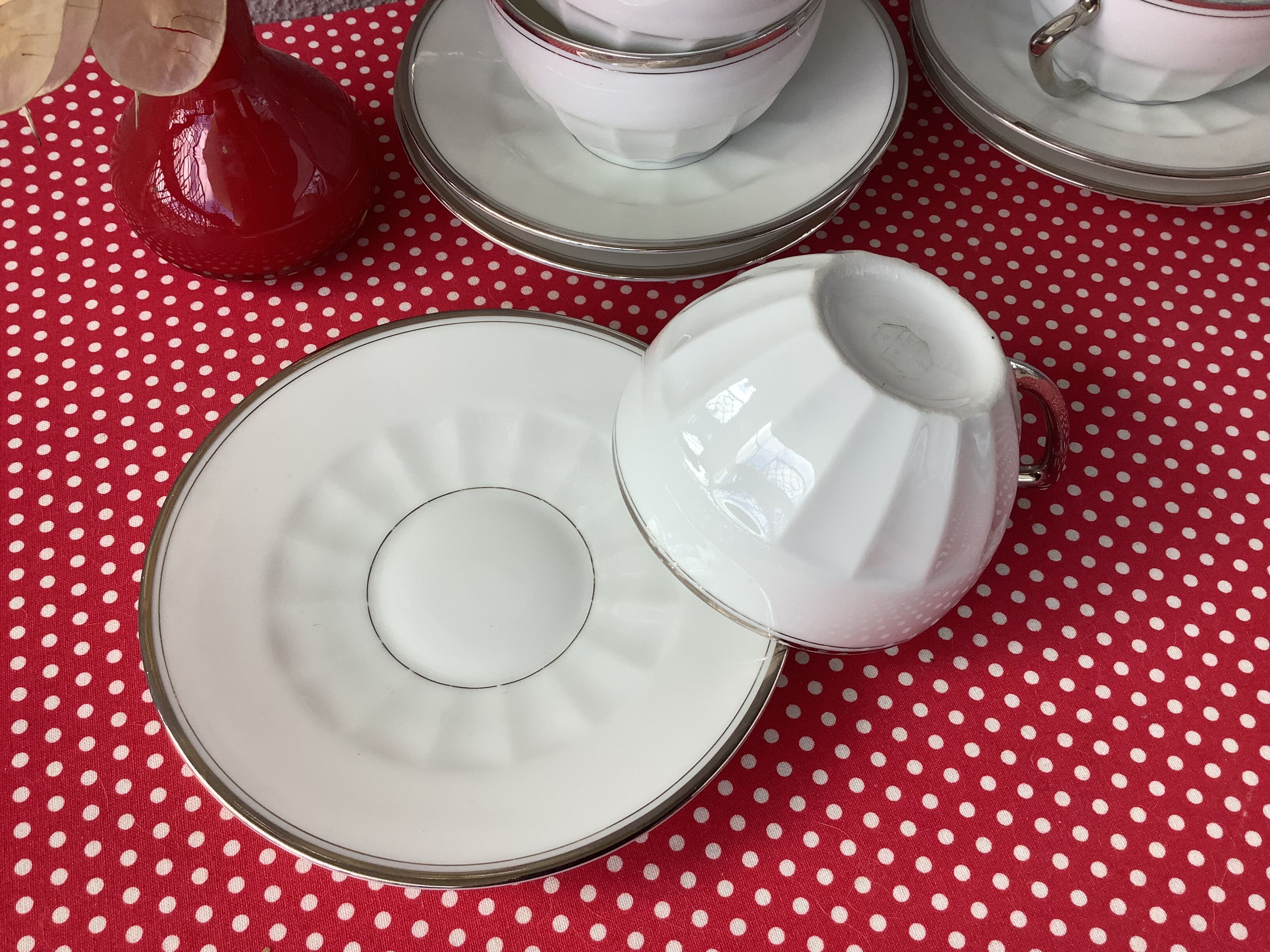 Sologne Lamotte art deco porcelain cups
