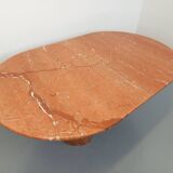 Vintage oval dining table in pink marble from the 70s 80s.