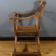 Fauteuil Dagobert en Noyer, style Médiéval – Fin XIXe