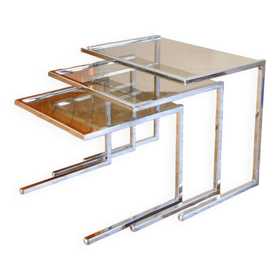 Trio de tables gigognes en chrome et verre fumé, design, 1970