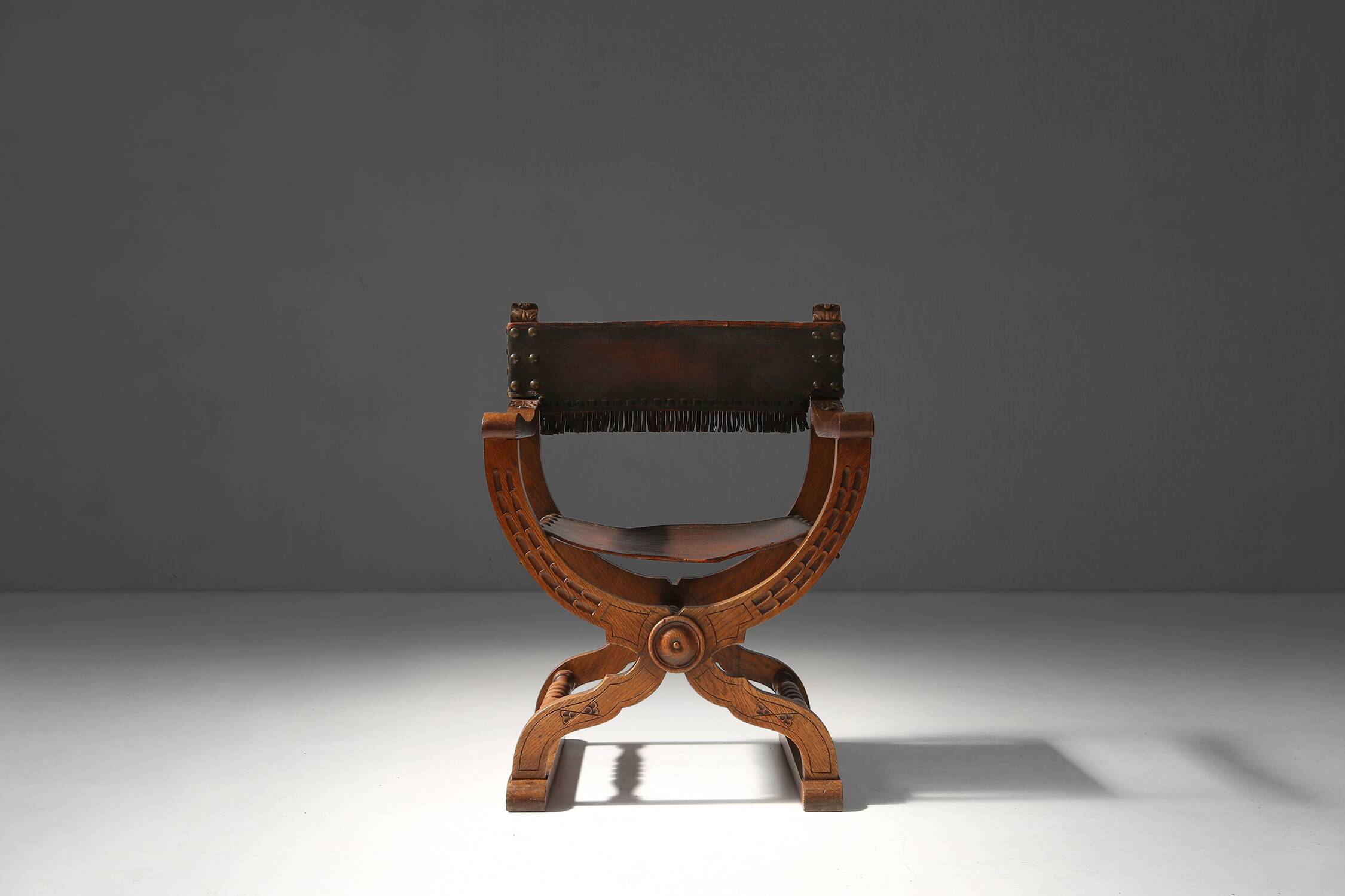 Fauteuil trône néo Renaissance 1890