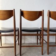 Set of 4 Italian chairs by Gianfranco Frattini.
