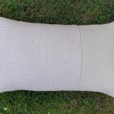 Raphia cushion from nobilis