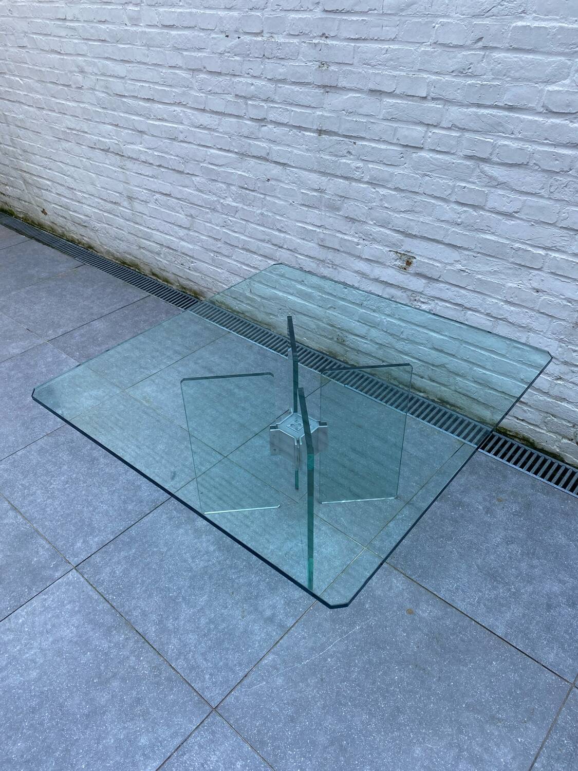 Square glass coffee table by Peter Gyzchy 1970
