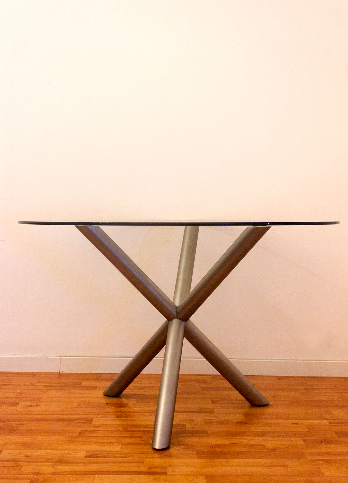 Table de salle à manger italienne ronde en verre fumé et acier chromé, années 1970