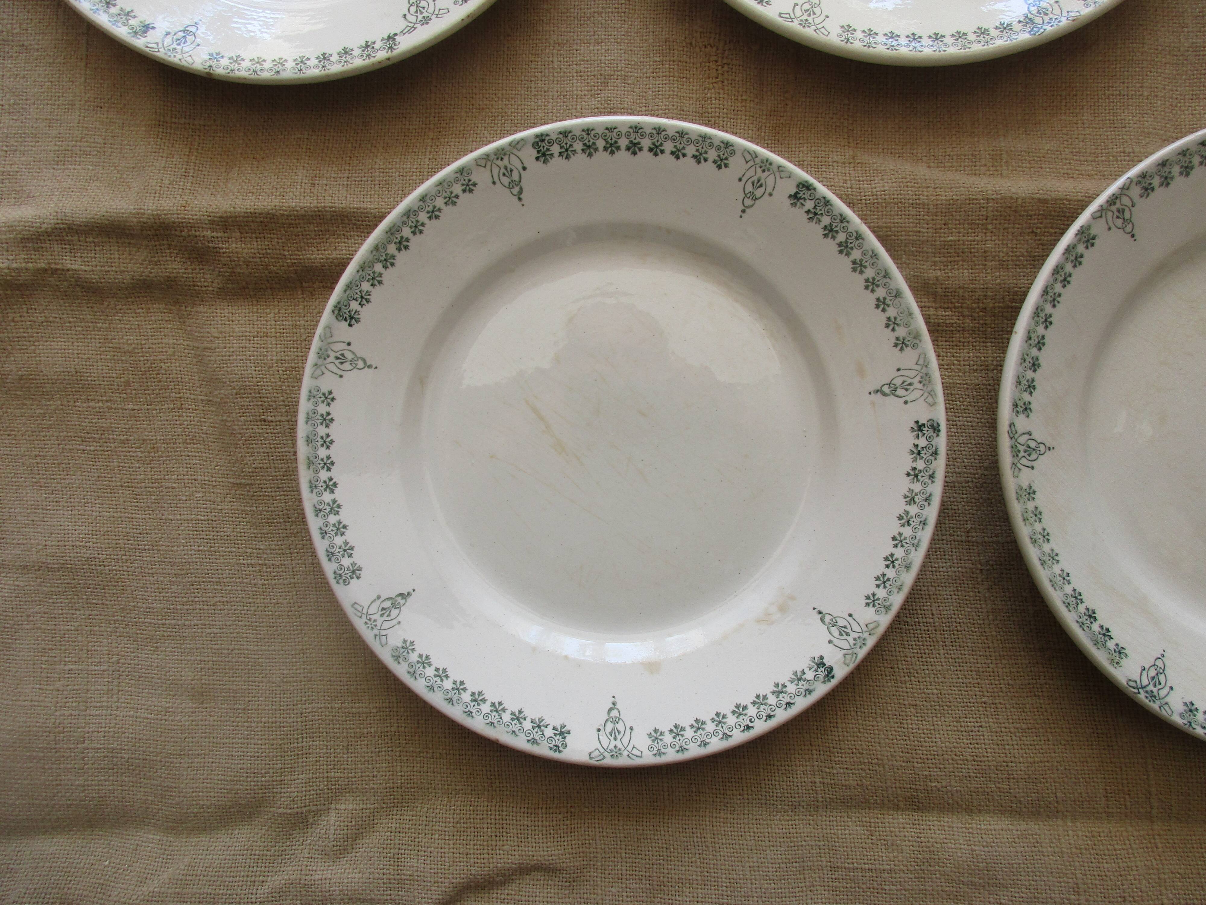 Lots of 5 plates a dessert faiencerie de castres