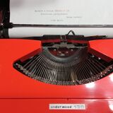 Machine à écrire Underwood 130 orange/vermillon