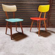 Paire de chaises en bois ton  république tchèque 1960