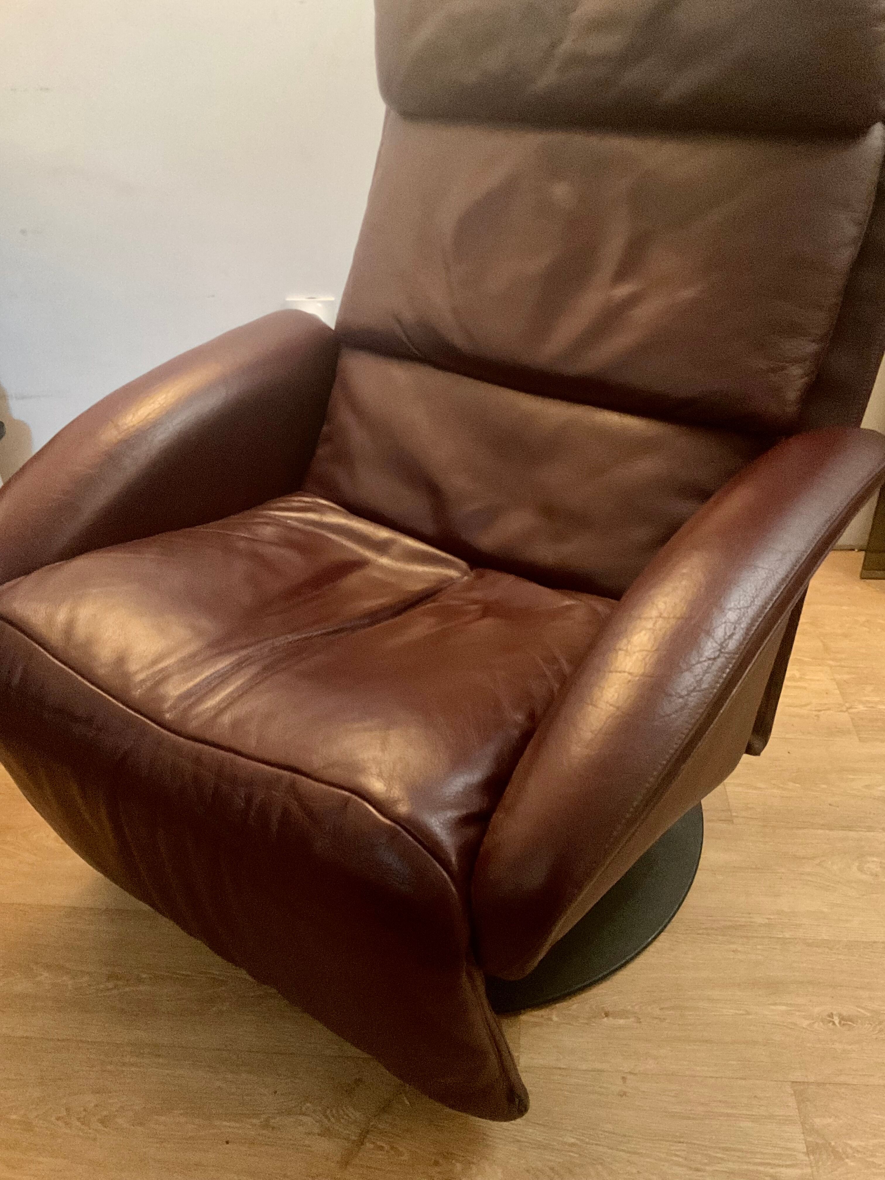 Fauteuil relax Jori des années 70 80 en cuir