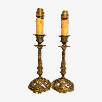Paire de bougeoirs montés en pied de lampe en bronze fin XIXe style Renaissance