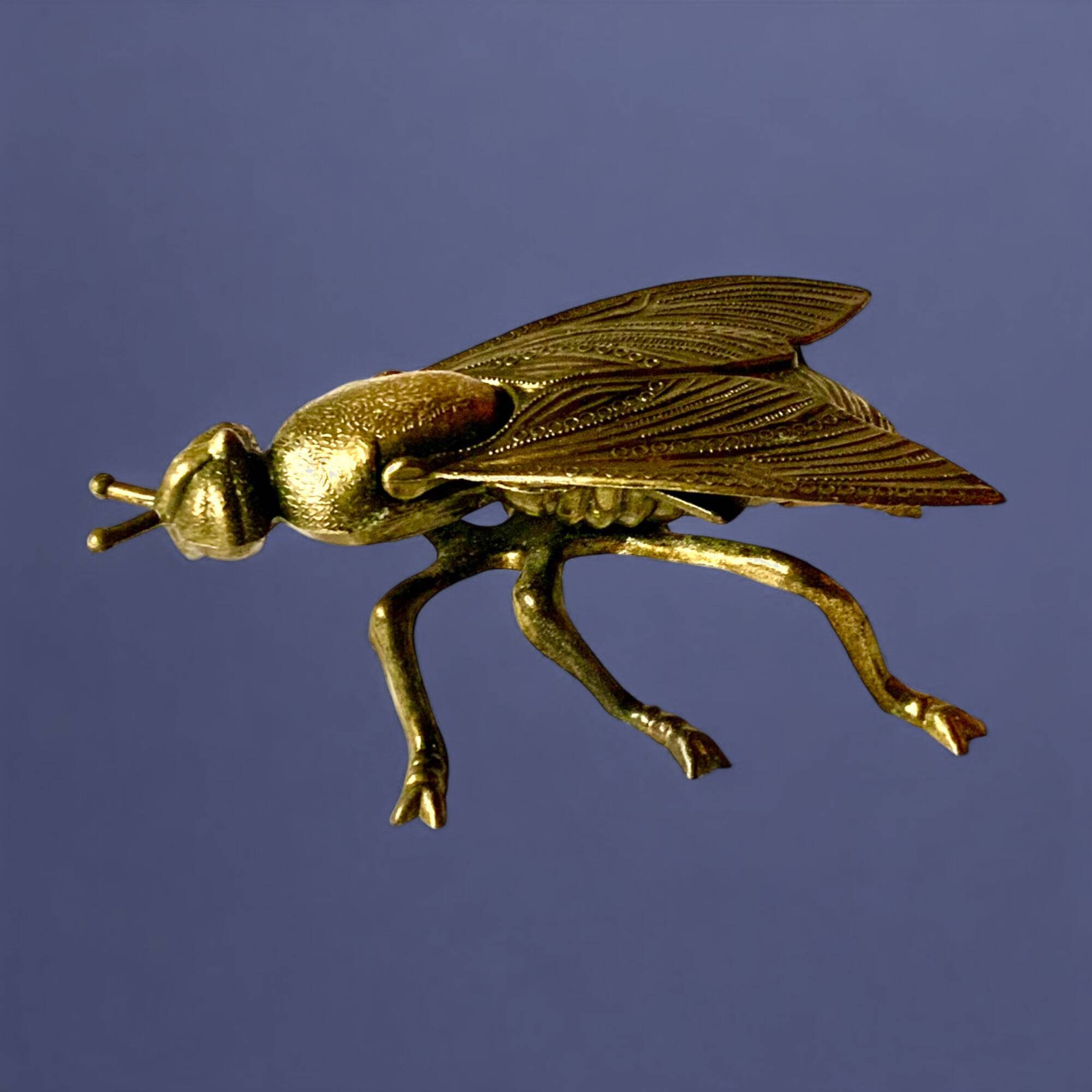 Vintage brass ashtray in the shape of a fly - Made in Italy