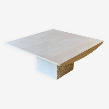 Table basse en travertin adouci de Claude Berraldacci