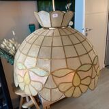 Mother-of-pearl and brass suspension