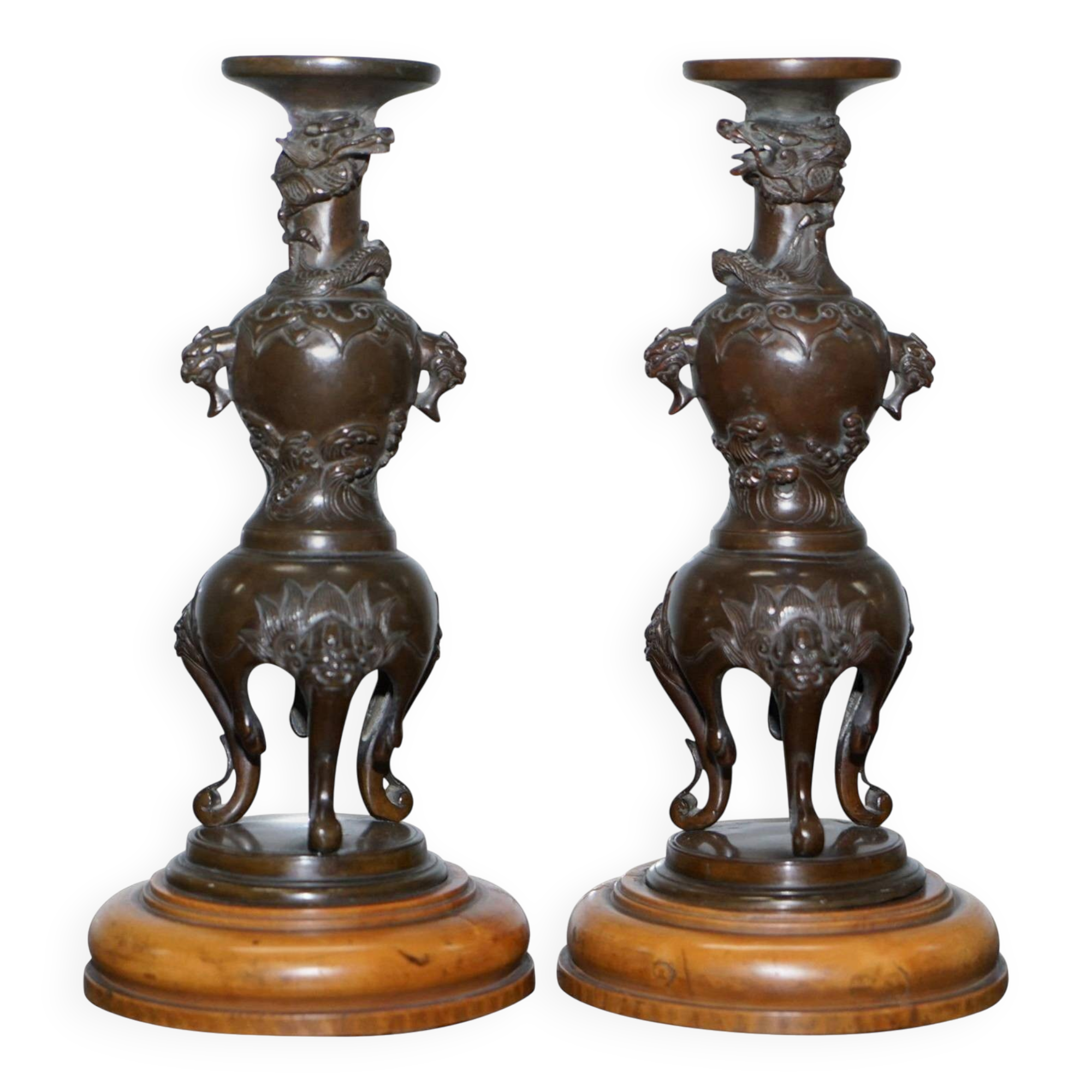 Pair of bronze candlesticks from the Meiji period, around 1870.