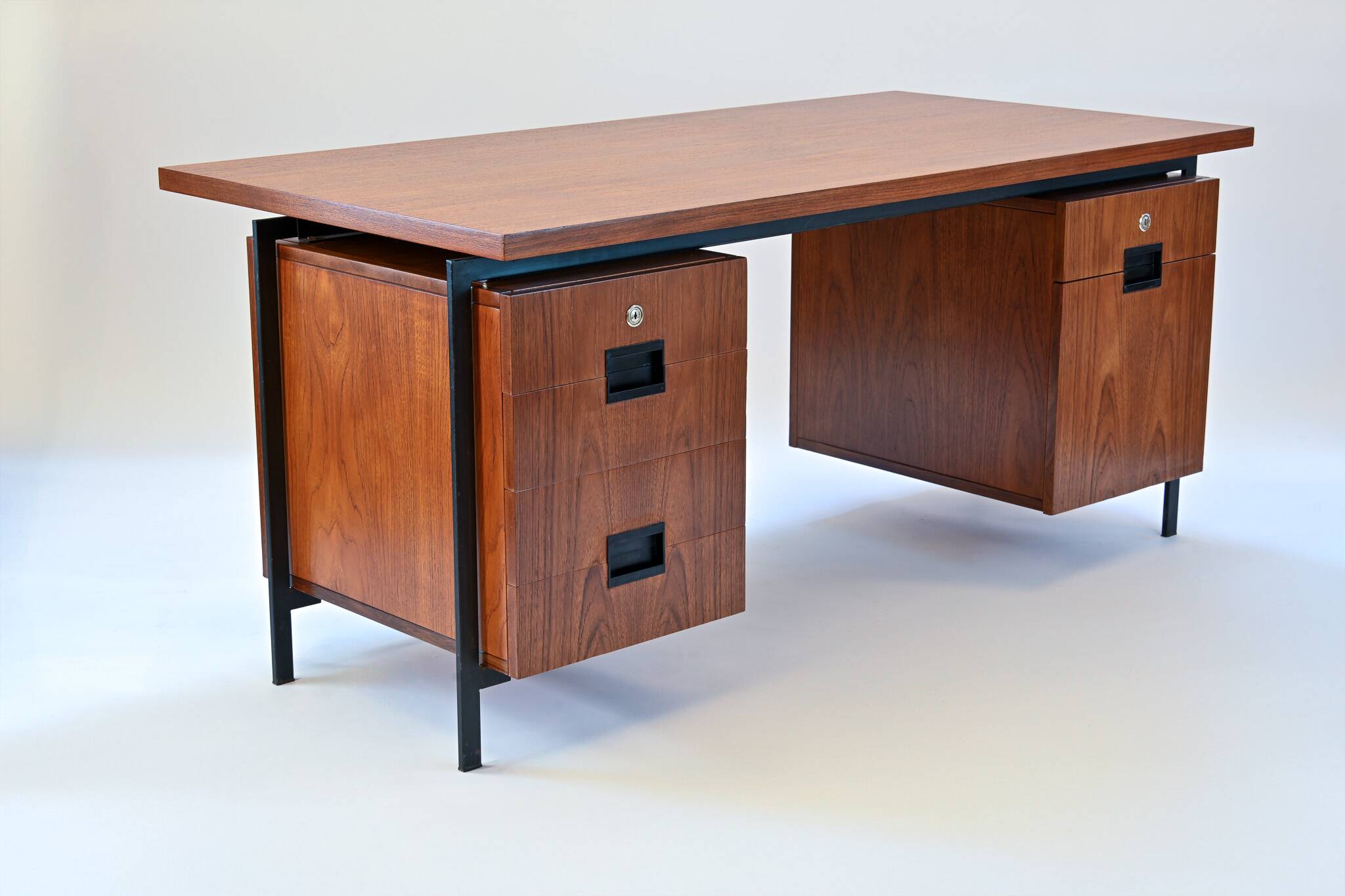 Desk EU02 CEES BRAAKMAN Japanese series by Pastoe”
